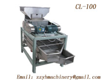 Peanut crushing machine