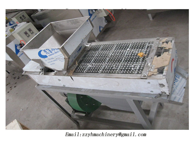 Peanut sieving machine