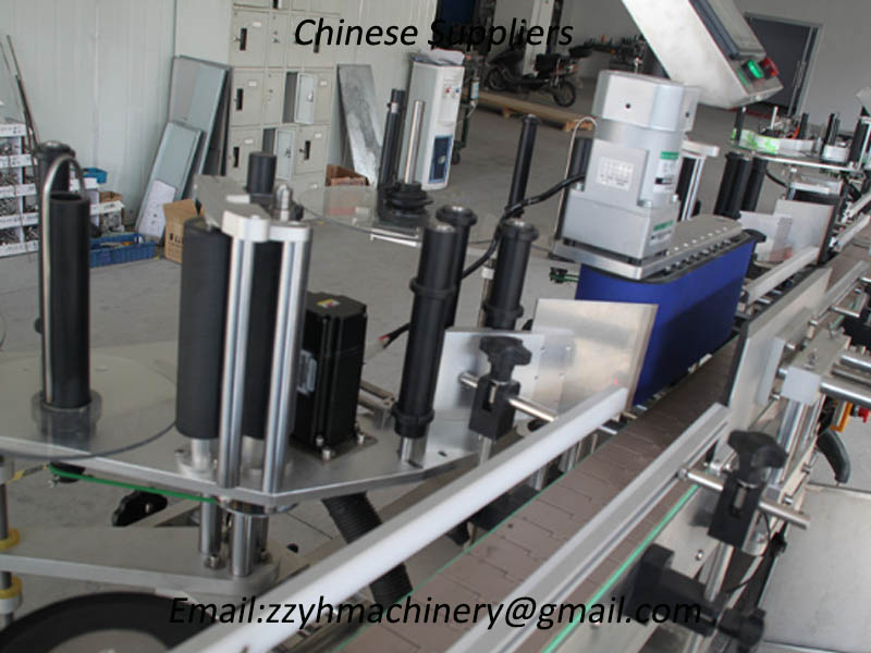 Automatic bottle labeling machine