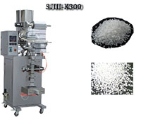 Automatic granule packing machine