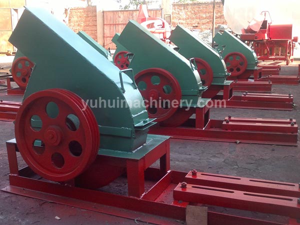 wood chipping machine