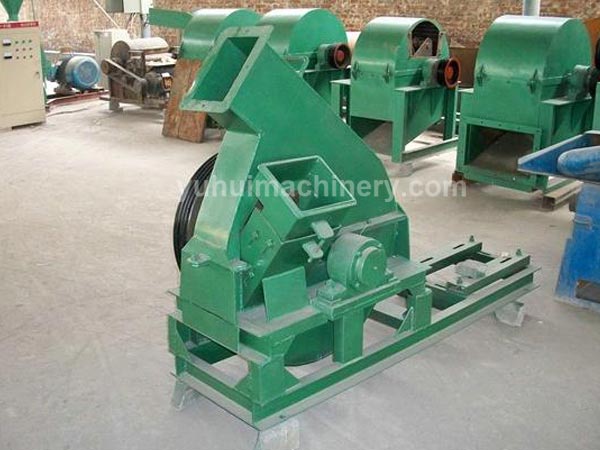 wood chipping machine